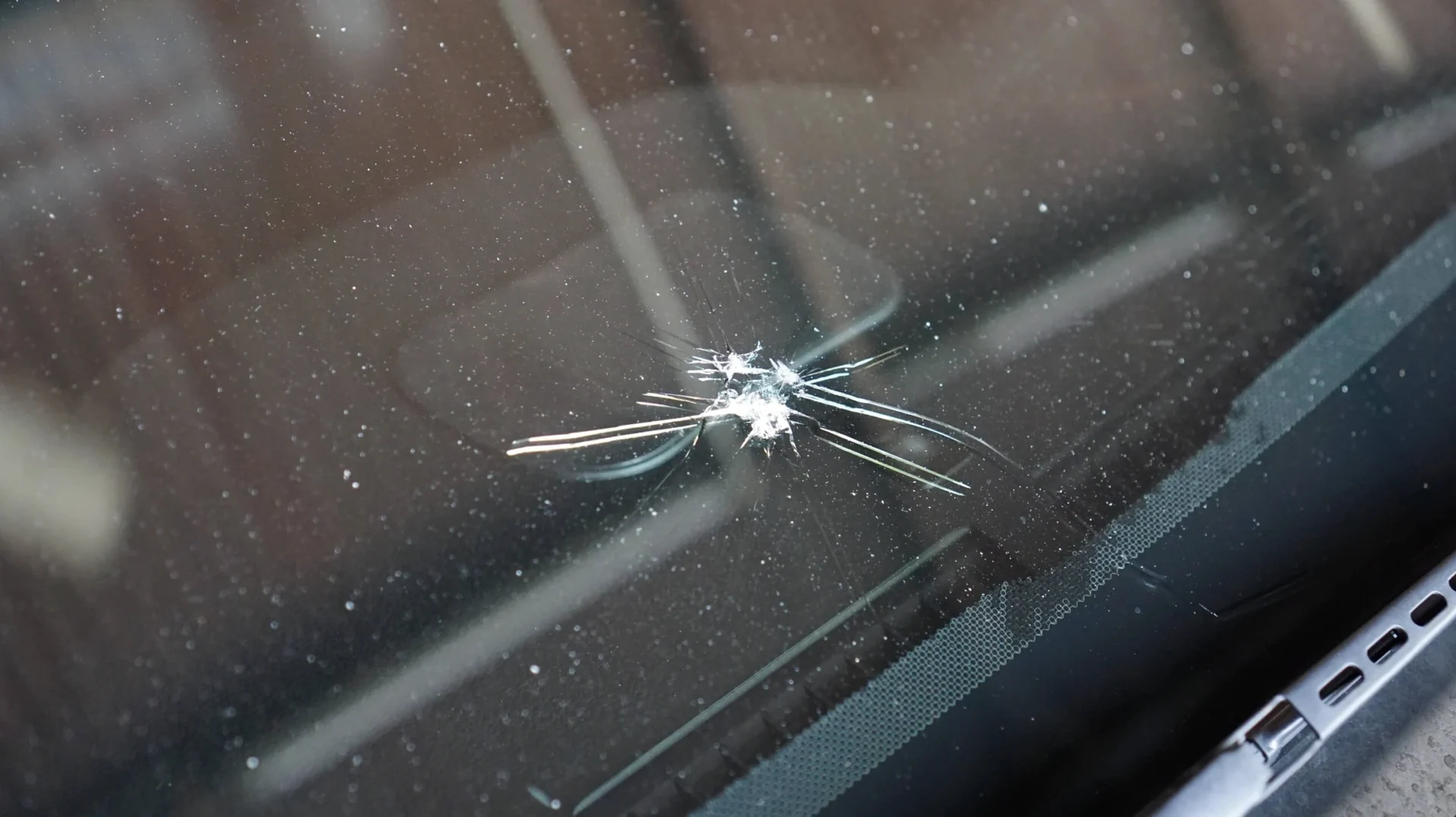 Windshield Crack Filling in Mobile, AL